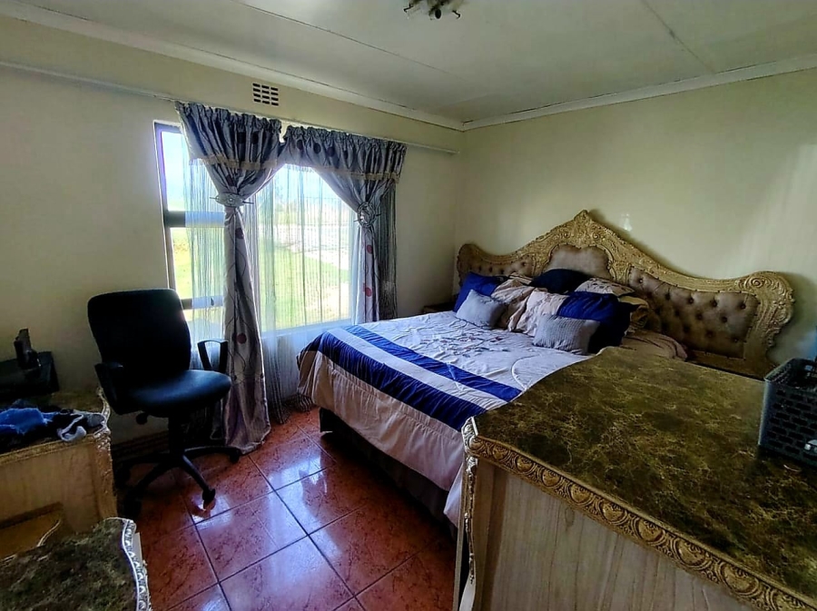 4 Bedroom Property for Sale in Mdantsane Nu 17 Eastern Cape